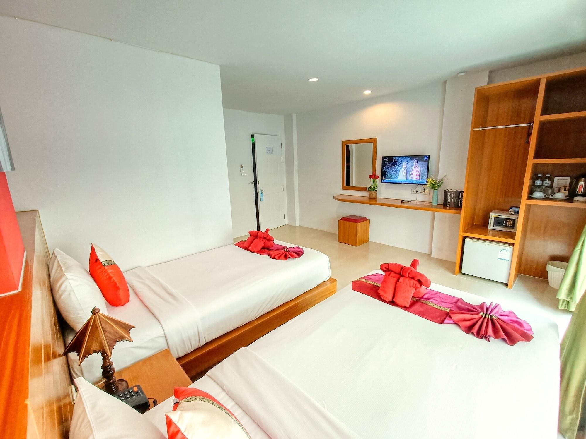 Pj Patong Resortel Buitenkant foto