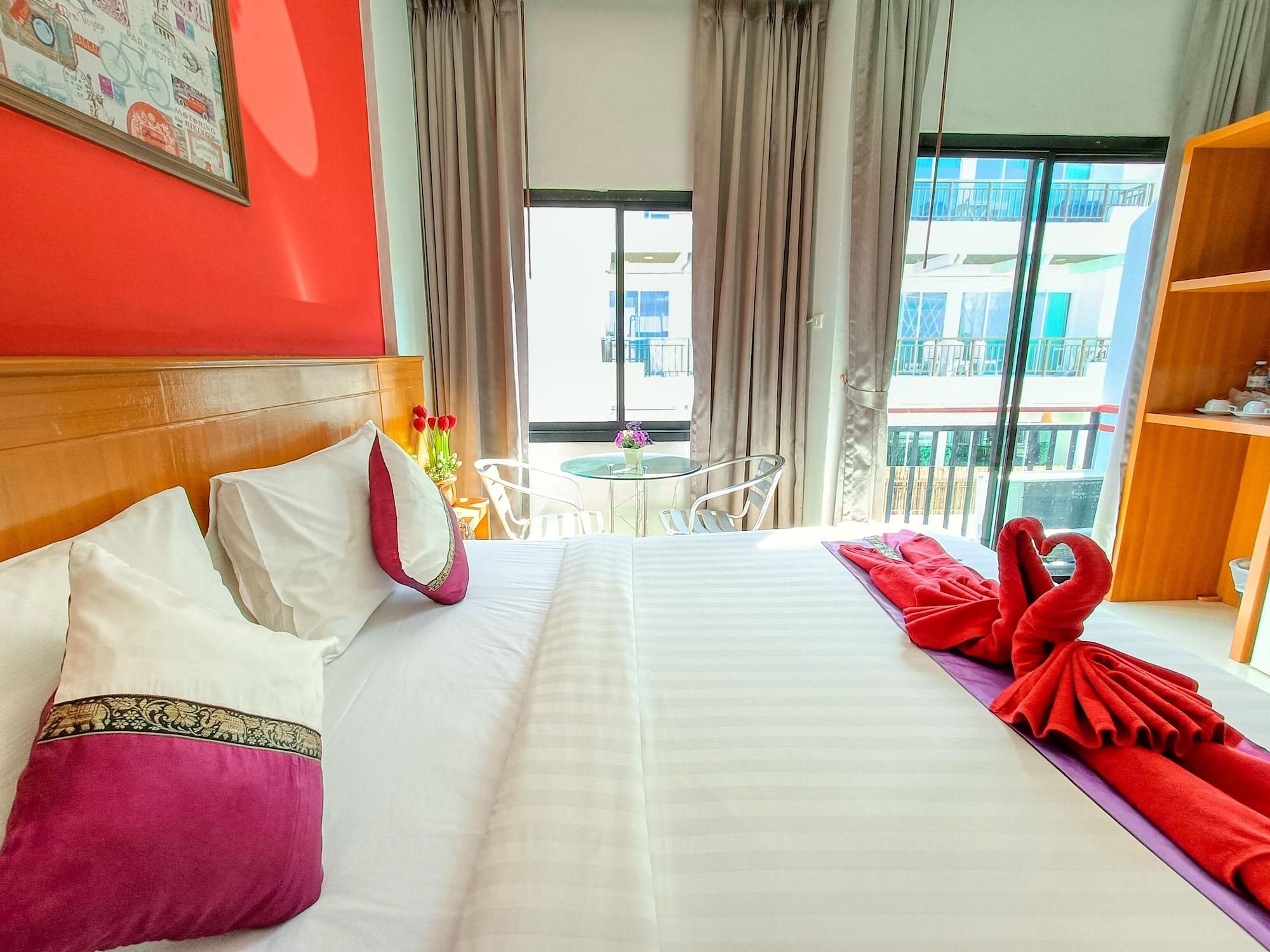 Pj Patong Resortel Buitenkant foto