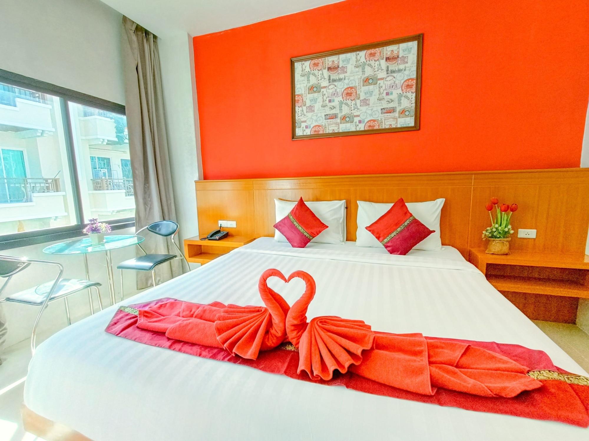 Pj Patong Resortel Buitenkant foto