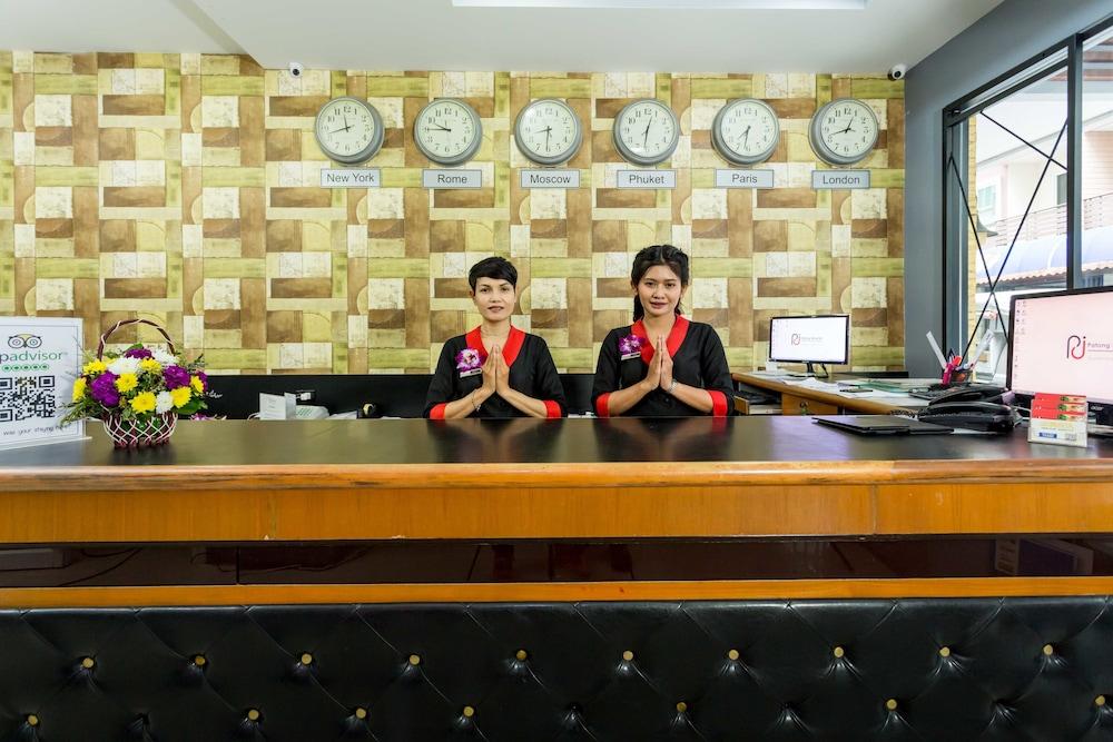 Pj Patong Resortel Buitenkant foto