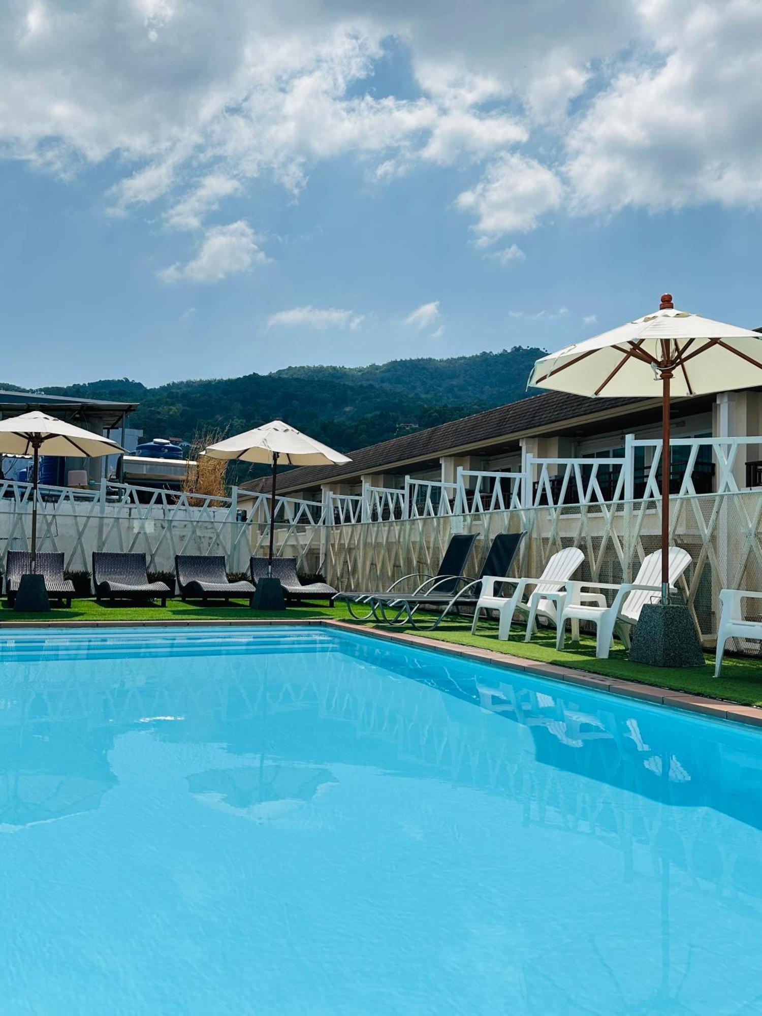 Pj Patong Resortel Buitenkant foto