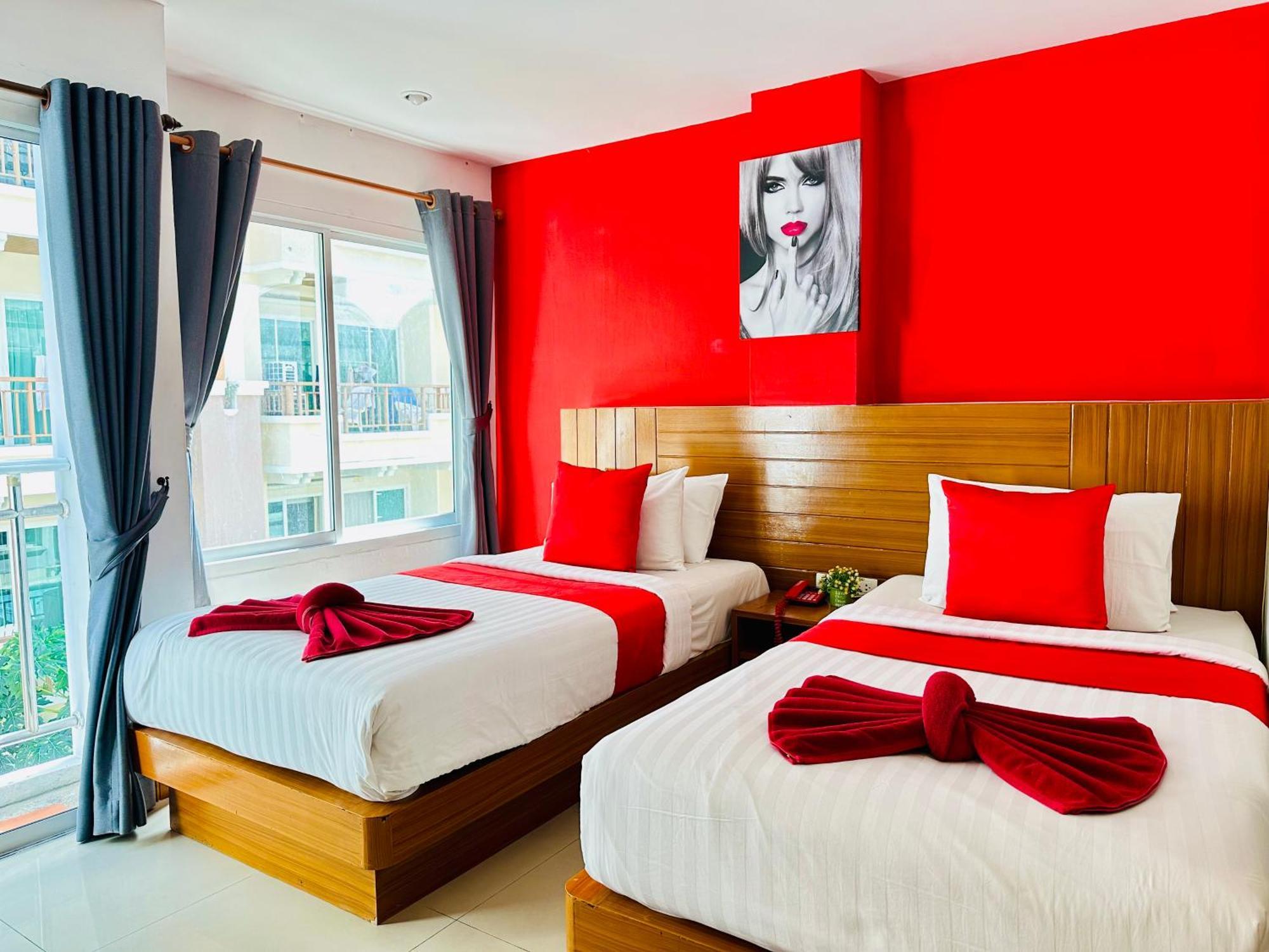 Pj Patong Resortel Buitenkant foto